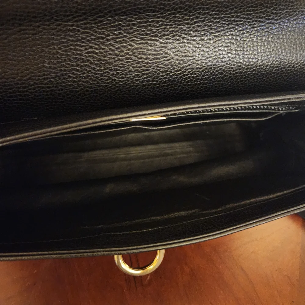 BALLY Vintage Black Leather Classic Handbag - Picture 6 of 10